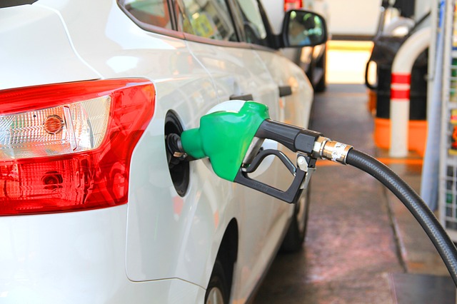 En Los Mochis baja el precio de la gasolina hasta en 16.96 pesos el litro