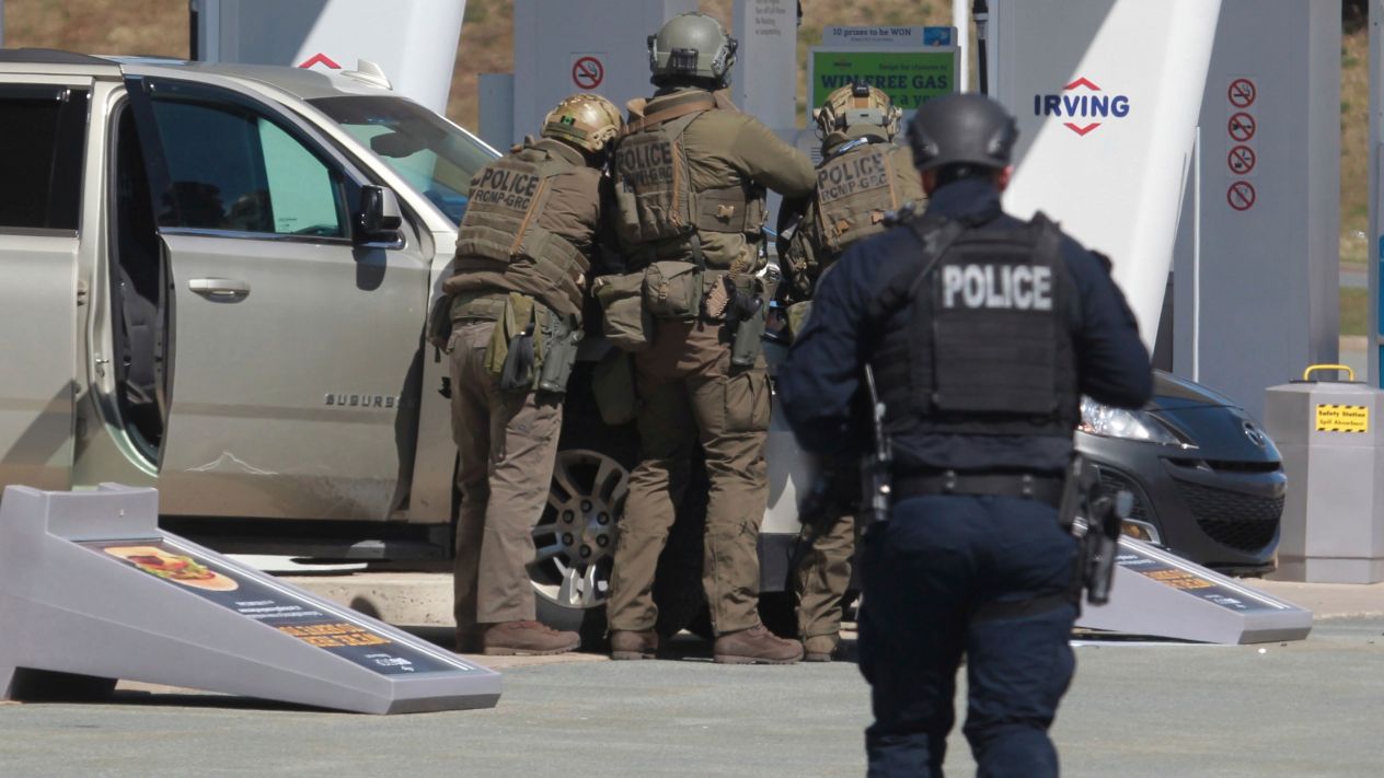 Ayer se registró el peor tiroteo de la historia de Canadá con 16 muertos