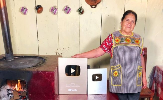 Doña Ángela rompe récord, logra los tres millones de suscriptores en Youtube