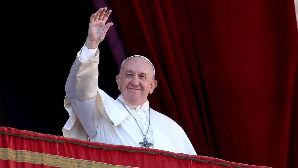 El Papa Francisco nombra a mujeres para ocupar puestos principales en el Vaticano y hace historia