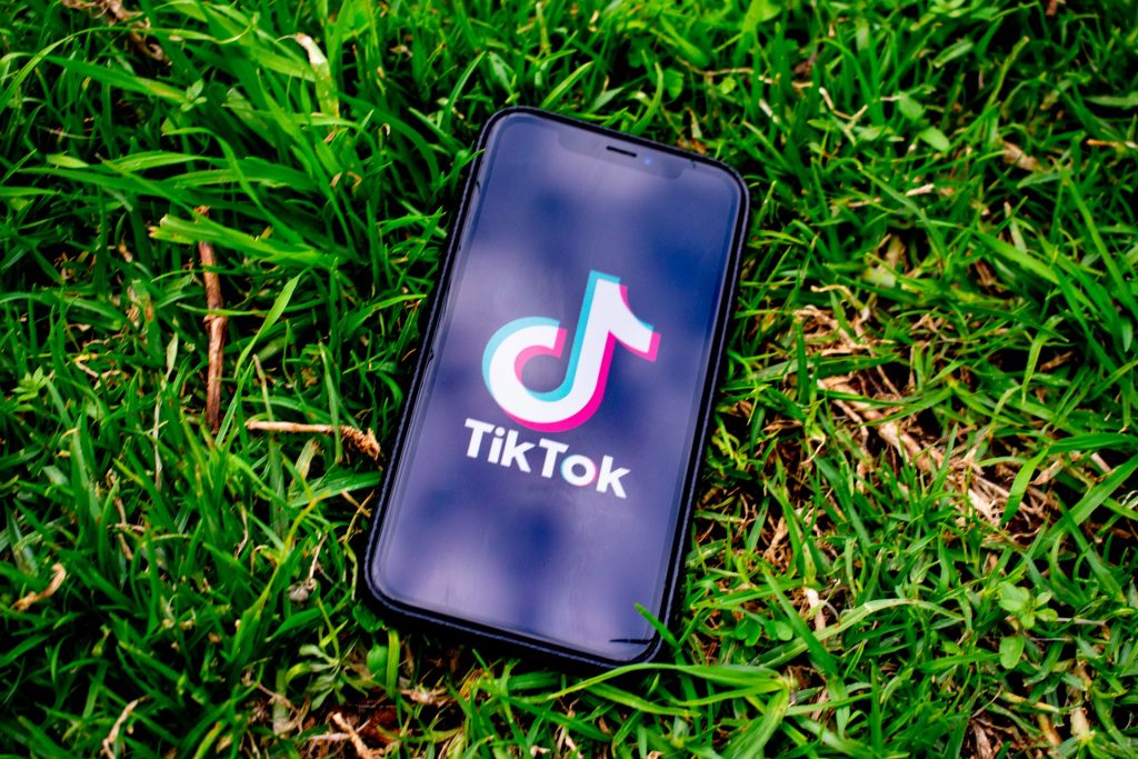 Trump amenaza con prohibir el uso de TikTok en Estados Unidos