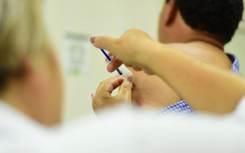 vacuna contra la influenza