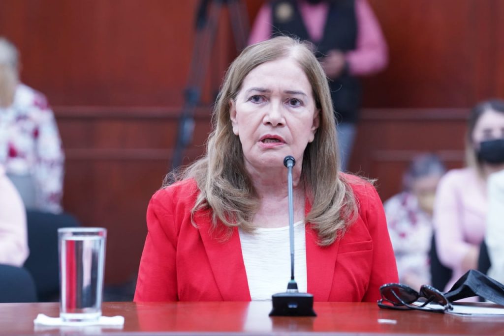 Sara Bruna Quiñónez es la nueva fiscal de Sinaloa