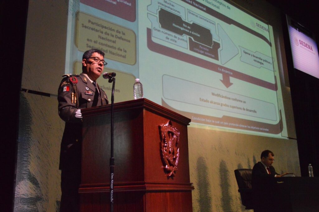 Difunde la SEDENA entre los estudiantes la importancia de la Seguridad Nacional