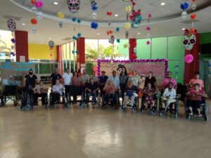 Entrega DIF Sinaloa sillas de ruedas en Ahome
