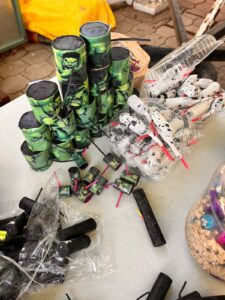 Abarrotes en Culiacán ya estaban vendiendo pirotecnia