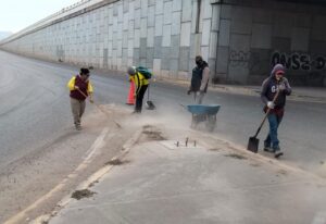 Realizan jornada de limpieza en camellones y avenidas de la ciudad