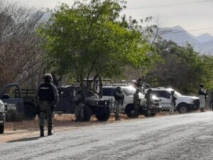 ‘Lupe’ Tapia ya está en CDMX; Rocha confirma la detención del operador del ‘Mayo’ Zambada, en Tacuichamona, Culiacán