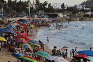 No se permitirán bañistas ni bandas musicales en las playas de Mazatlán después de las 8 de la noche