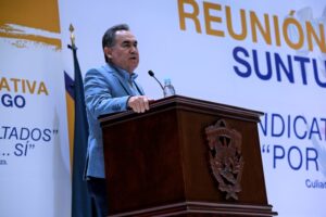 Claro y contundente el apoyo de la fuerza laboral académica y administrativa al Rector, Dr. Jesús Madueña Molina