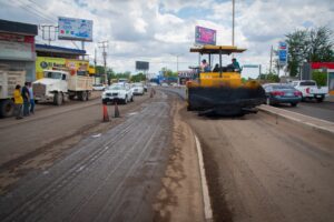 Avanza obra de restauración sobre el bulevar Pedro Infante