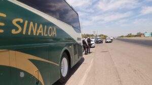 Otro autobús de pasajeros se accidenta movilizando a paramédicos y autoridades, esta vez en Ahome