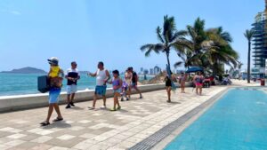 “Disfruten las vacaciones, Sinaloa es un estado tranquilo; no tengan miedo”: Rocha