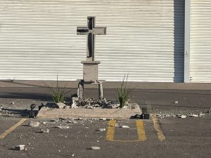 Explosión destruye el cenotafio de Édgar Guzmán, hijo de “El Chapo”, en Culiacán