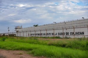 Fiscalía investiga a director del penal de Aguaruto tras esculques en el centro penitenciario