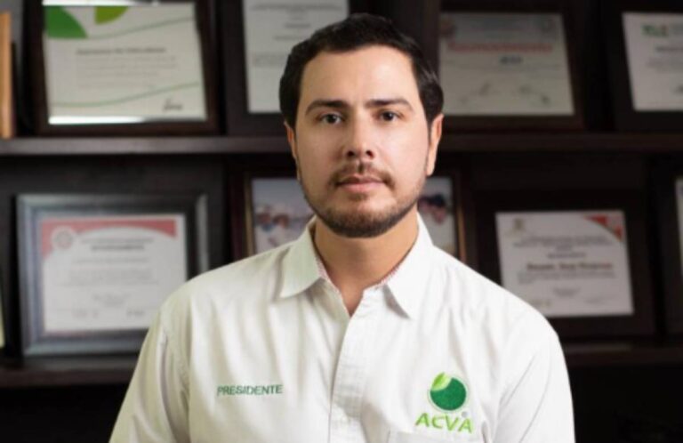 Bernardo Bravo, líder limonero en Michoacán