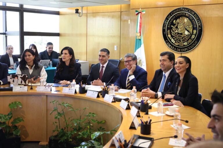 En Sinaloa se dejaron más células de investigación, además de tropas, informa Omar García Harfuch Omar García Harfuch en Mazatlán, Sinaloa en reunión en el Senado