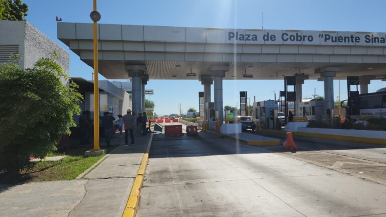 En honor a líderes productores asesinados harán homenaje en movimientos de casetas de Sinaloa Productores toman casetas en el norte de Sinaloa
