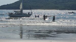 Son 28 menores de edad originarios de Chiapas los rescatados en el puerto de Topolobampo, en Ahome, Sinaloa Rescatan a niños en barco que llegó a Topolobampo