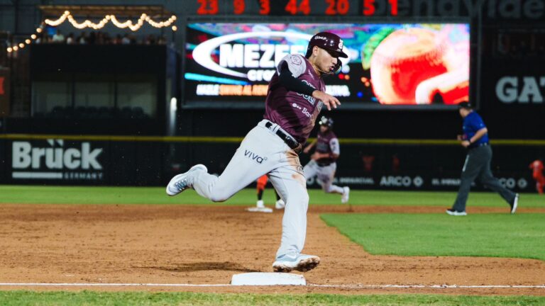 Los Tomateros se quedan con el Clásico de la Liga Mexicana del Pacífico Tomateros de Culiacán se lleva el triunfo