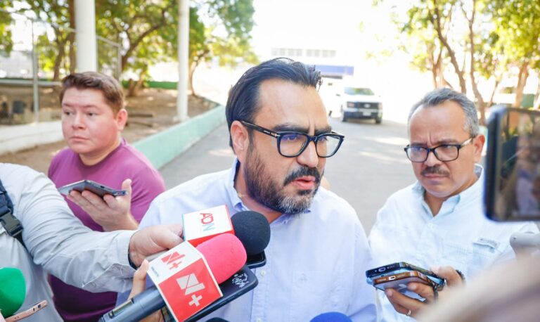 Alcalde de Culiacán lamenta el asesinato del exdirector de Panteones Municipales, Danilo Burgos Alcalde de Culiacán, Juan de Dios Gámez