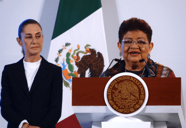 ‘Dependerá del Senado’ si Ernestina Godoy se queda permanentemente en la FGR: Claudia Sheinbaum Ernestina Godoy en la mañanera