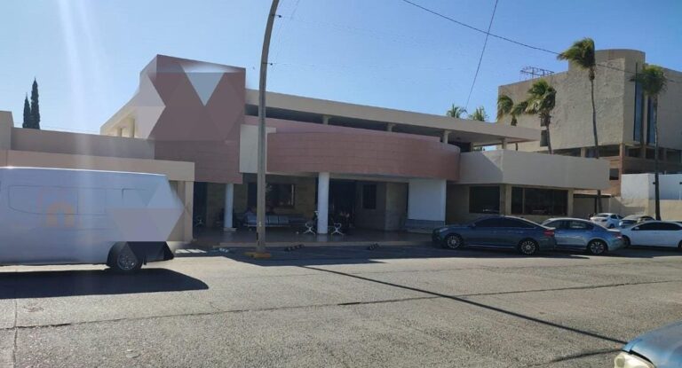 Extorsionan a funerario, llevaba un ataúd vacío de la ciudad de Culiacán con destino a Los Mochis, Sinaloa Funerario de Los Mochis es extorsionado