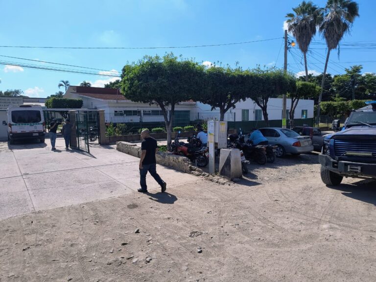 Atacan con explosivos un taller en Villa Juárez, Navolato; hay una persona fallecida y dos heridos IMSS de Villa Juárez