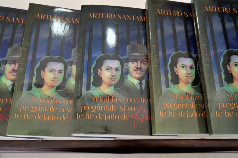 Presenta Congreso del Estado la novela “Si hablas con Dios, pregúntale si yo te he dejado de amar” Novela Arturo Santana
