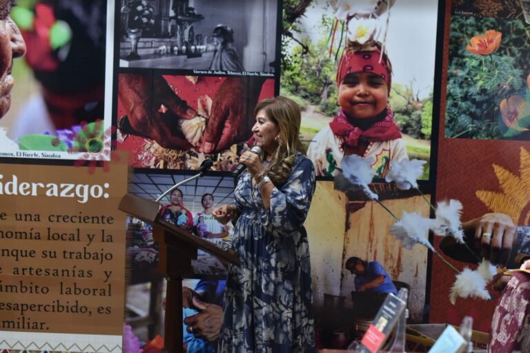 Tere Guerra en la FIL