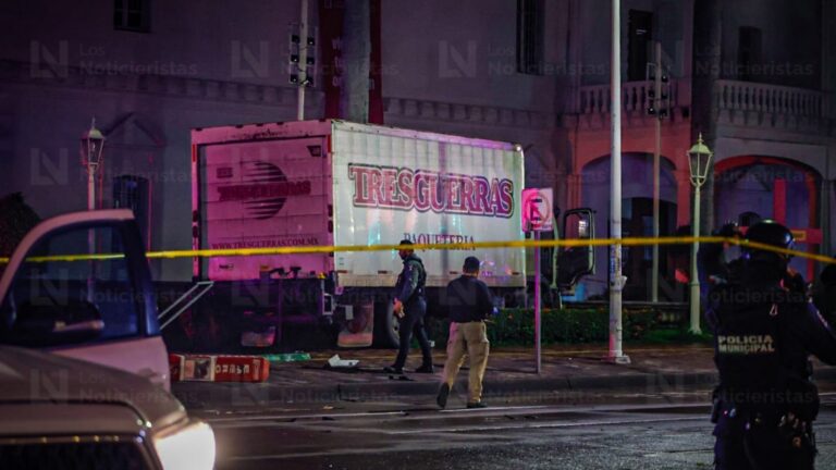 No era trabajador de la paquetería el chofer ejecutado con Jeep robada frente al Ayuntamiento de Culiacán: FGE Asesinan a conductor de camión de paqueteria en Culiacán