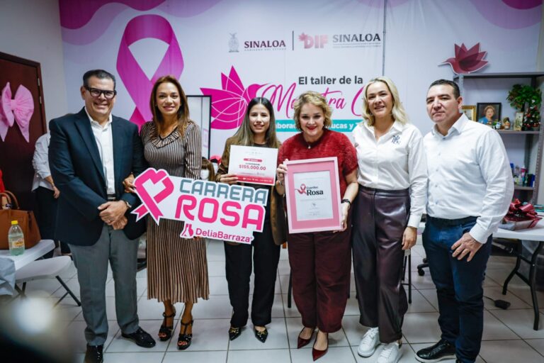 Entrega Carrerar Rosa cheque a DIF Sinaloa