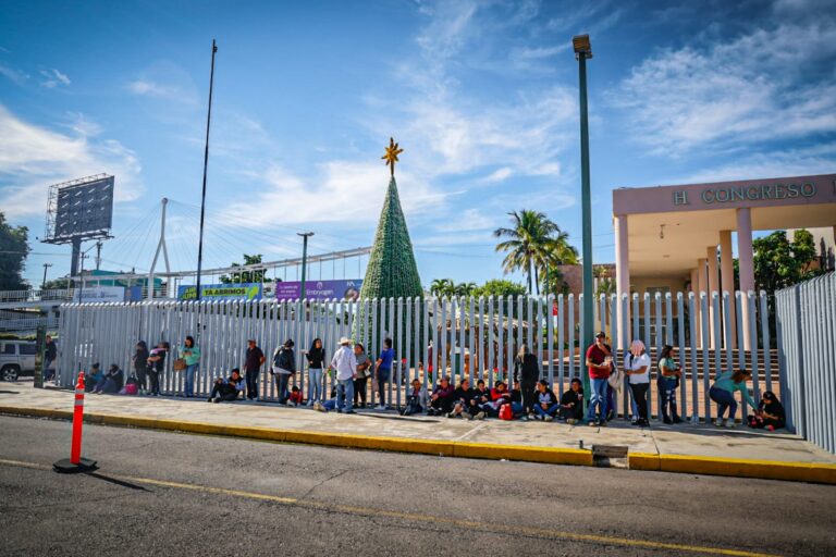 Mujeres rurales protesta en el Congreso
