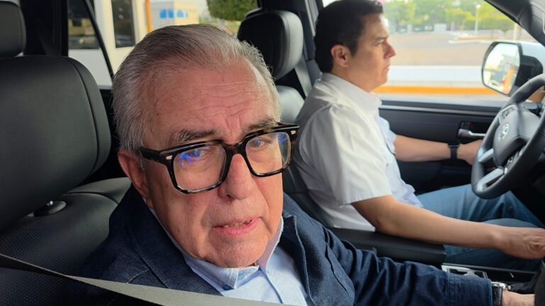 Sergio Torres ha evolucionado favorablemente, ha soportado las cirugías; Rocha Moya tras visita al hospital Gobernador acude al hospital este sábado