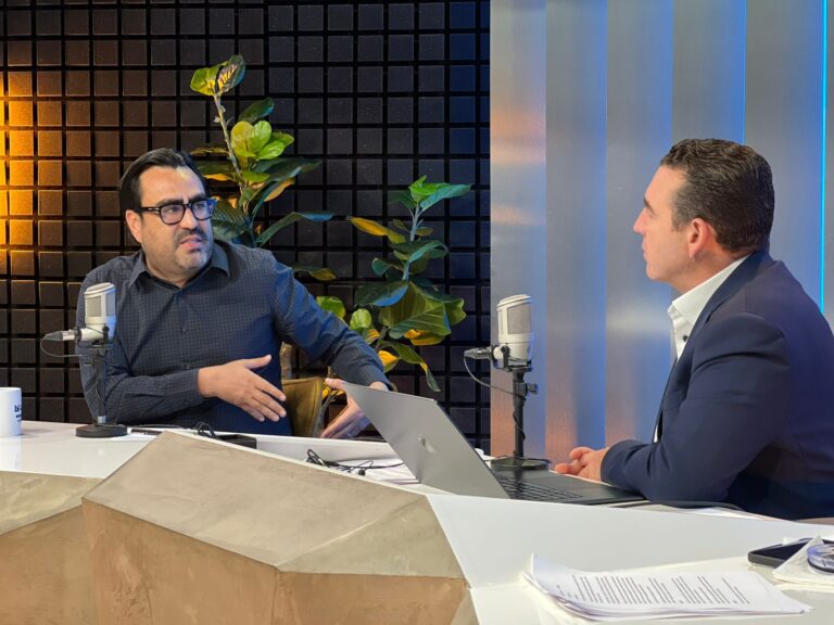 Juan de Dios Gámez en entrevista en Los Noticieristas