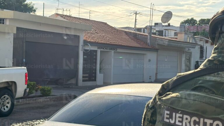 Vivienda vandalizada en Las Quintas, lanzaron explosivos