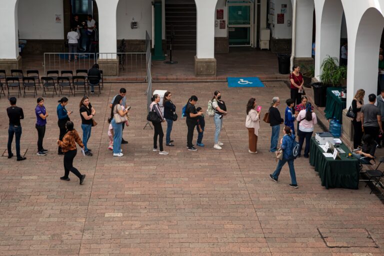 Vacunación contra Sarampión en Culiacán