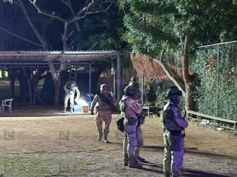 Atacan a balazos a mujer en cancha de voleibol en Villa Fontana en Culiacán