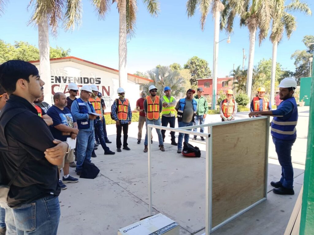 ¿Quieres aprender a instalar paneles solares? Cursos “despegan” en ICATSIN por alza en recibos de CFE