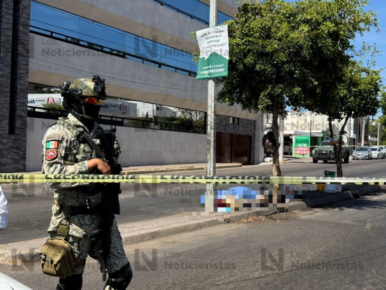 ‘Limpiavidrios’ es ejecutado a balazos y otra persona resulta herida en ataque armado registrado en Ciudades Hermanas y Obregón cerca de la Lomita de Culiacán Limpiavidrios es ejecutado a balazos y otra persona resulta herida en ataque armado registrado por Ciudades Hermanas y Obregón cerca de la Lomita de Culiacán