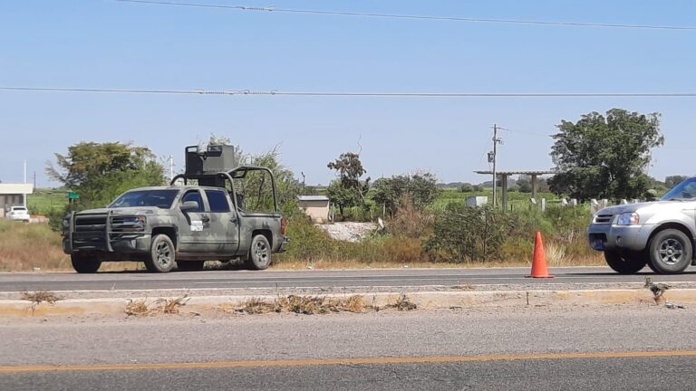 Hasta tres llamadas diarias recibe CEDH por quejas contra retenes militares en Culiacán, ciudadanos dudan que den resultados Hasta tres llamadas diarias recibe CEDH por quejas contra retenes militares en Culiacán, ciudadanos dudan que den resultados