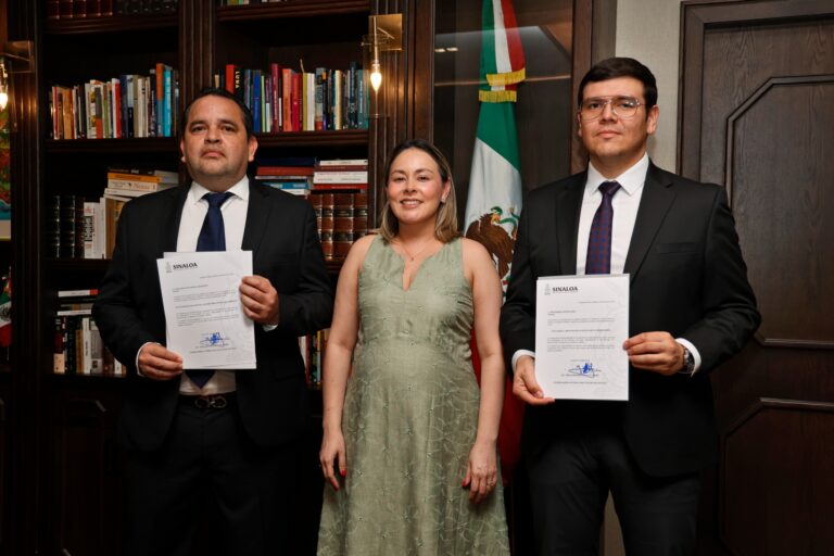 Toma de protesta de funcionarios por la gobernadora Yeraldine Bonilla