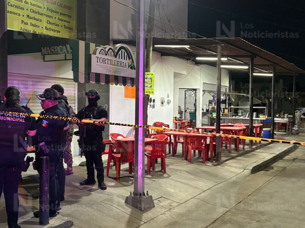 Dueño de una taquería es ejecutado a balazos en su negocio en el sector Pemex de Culiacán