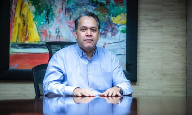 Confirmado: Enrique Díaz Vega, exsecretario de Finanzas de Rocha, también se entrega a EU