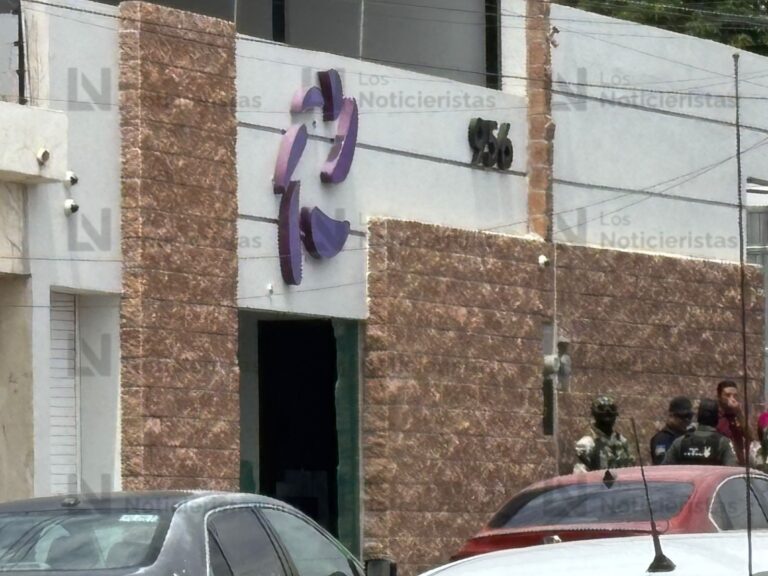 Atacan a balazos e intentan incendiar local de préstamos en el Primer Cuadro de Culiacán