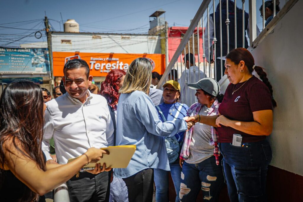 ¡Con recibos de hasta 18 mil pesos! Jornaleros protestan contra CFE en evento de Yeraldine Bonilla