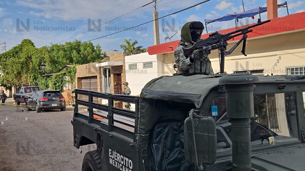 Ejecutan a dos hombres a bordo de un vehículo en El Palmito de Culiacán, Sinaloa