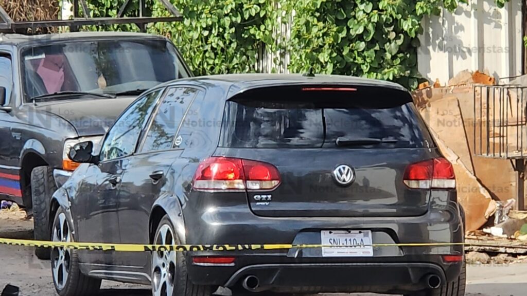 Ejecutan a dos hombres a bordo de un vehículo en El Palmito de Culiacán, Sinaloa