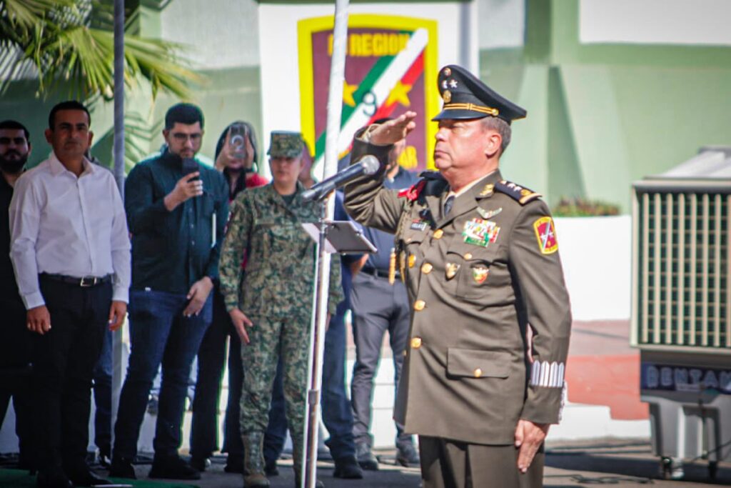 Rinde protesta el General Julio César Islas Sánchez como Comandante de la Novena Zona Militar, en Culiacán