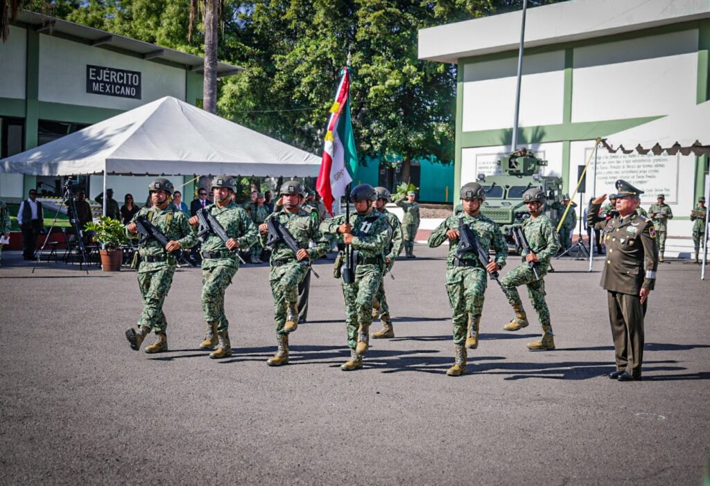 Rinde protesta el General Julio César Islas Sánchez como Comandante de la Novena Zona Militar, en Culiacán